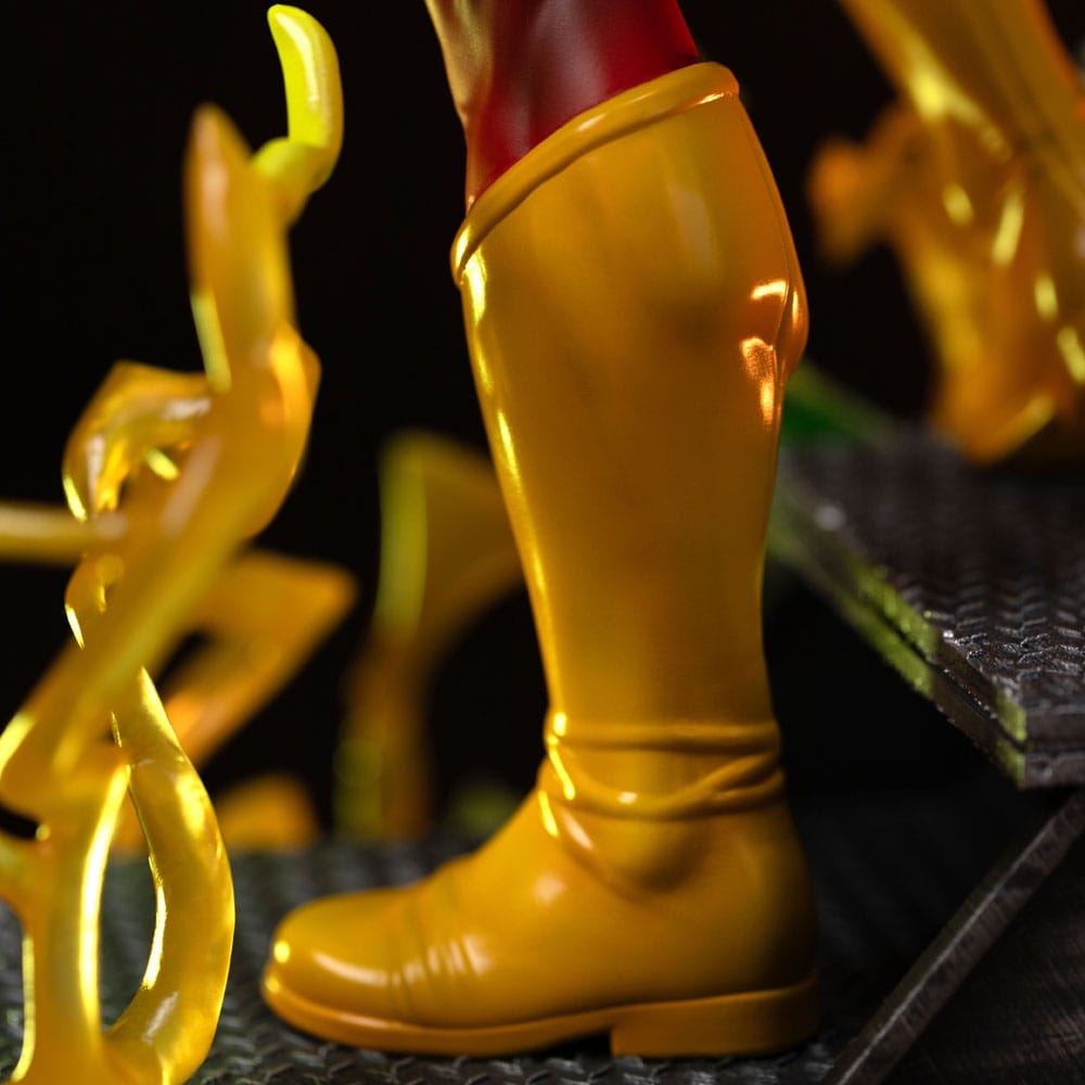 DC Comics Legacy Replica Statue 1/4 Flash 54 cm